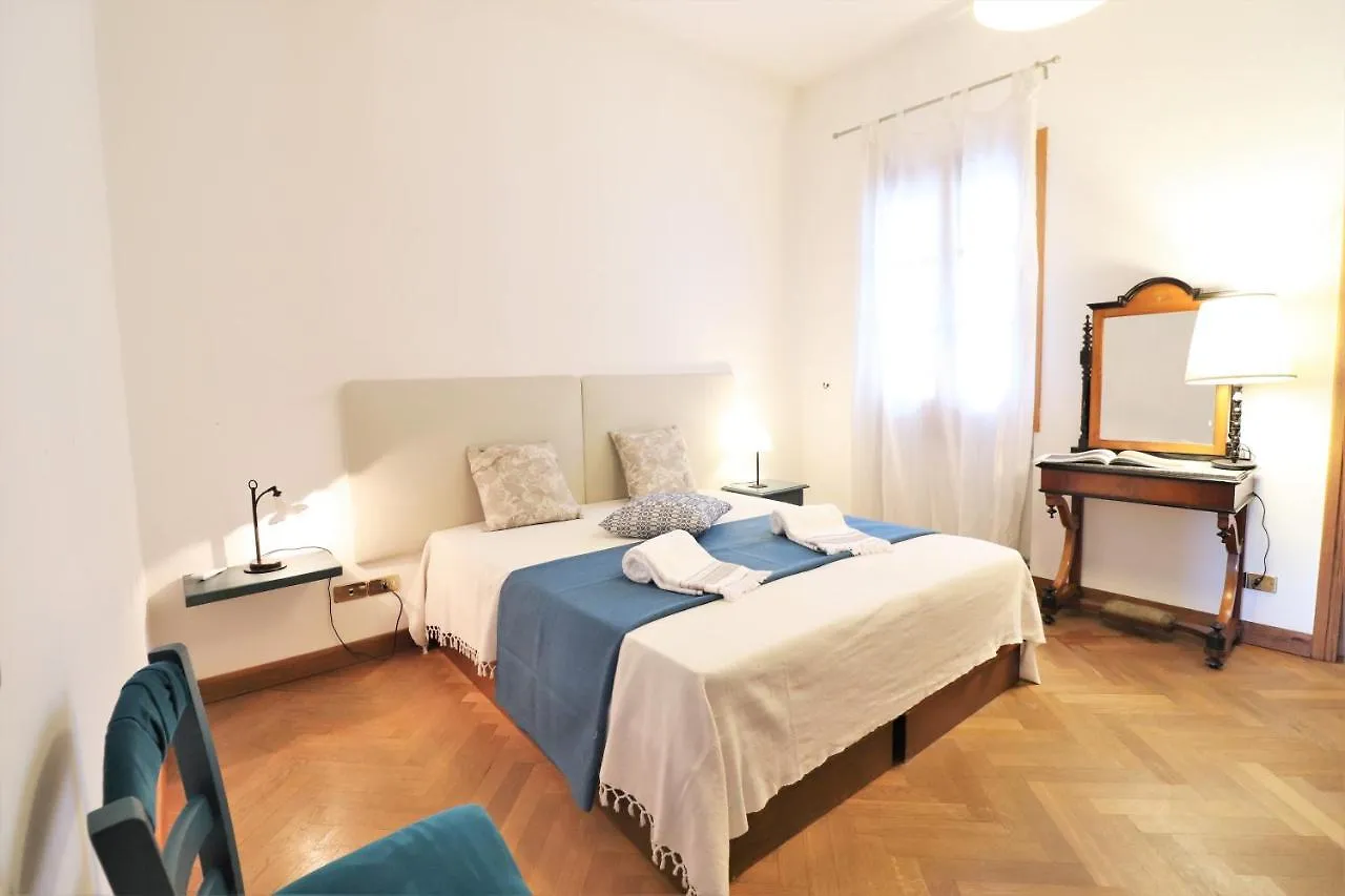 Relais Delle Rose Bed & Breakfast Lecce