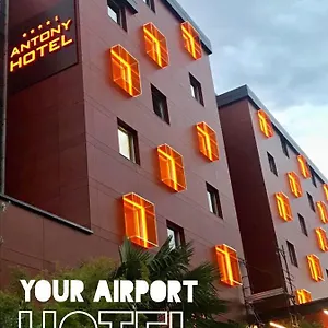 https://antony-hotel.hotelslidodijesolo.com